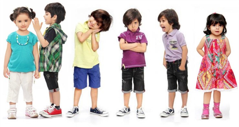 چه لباسی برای بچه ها مناسب است- آرتا پوش